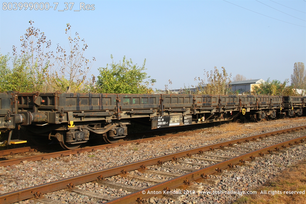 803999000-7_37_Res.JPG